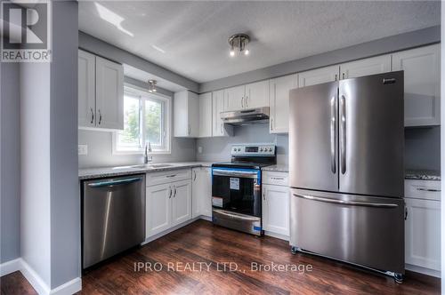 298 Activa Avenue, Kitchener, ON - Indoor Photo Showing Kitchen With Stainless Steel Kitchen