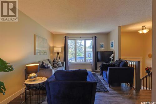 1526 Helme Crescent, Prince Albert, SK - Indoor Photo Showing Living Room