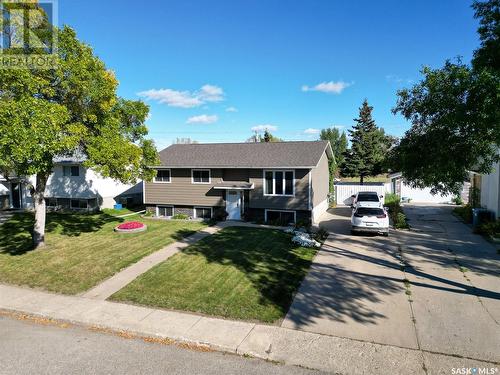 1526 Helme Crescent, Prince Albert, SK - Outdoor