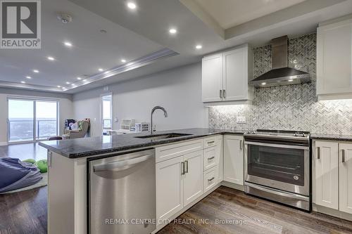 2402 - 505 Talbot Street, London, ON - Indoor Photo Showing Kitchen With Upgraded Kitchen