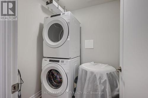 2402 - 505 Talbot Street, London, ON - Indoor Photo Showing Laundry Room