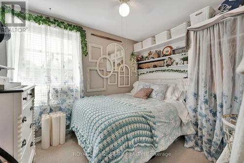 49 Dumfries Street, Brant, ON - Indoor Photo Showing Bedroom