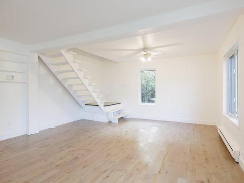 Living room - 45 Rue Du Parc-Woodland, Léry, QC - Indoor Photo Showing Other Room