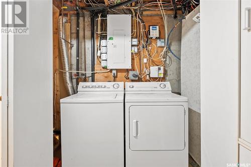 345 Haviland Crescent, Saskatoon, SK - Indoor Photo Showing Laundry Room