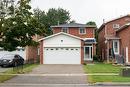 32 Clarridge Court, Brampton, ON  - Outdoor With Facade 