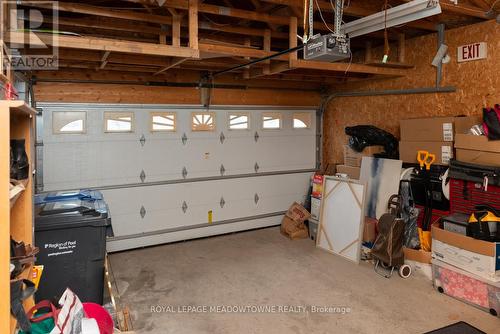 32 Clarridge Court, Brampton, ON - Indoor Photo Showing Garage