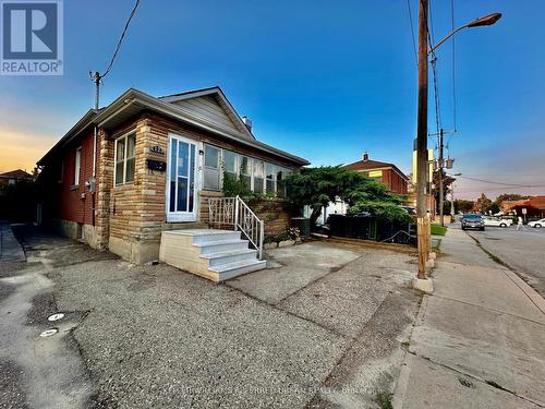 12 Rotherham Avenue, Toronto, ON - Outdoor