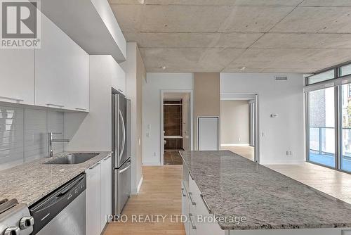 507 - 650 King Street W, Toronto, ON - Indoor Photo Showing Kitchen