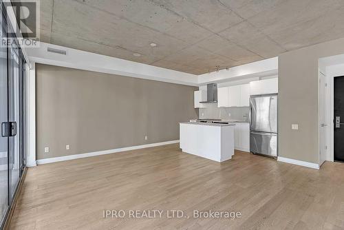 507 - 650 King Street W, Toronto, ON - Indoor Photo Showing Kitchen