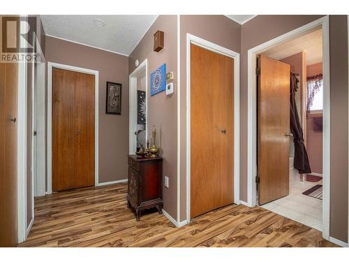 1208 38 Avenue, Vernon, BC - Indoor Photo Showing Other Room