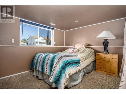 1208 38 Avenue, Vernon, BC - Indoor Photo Showing Bedroom