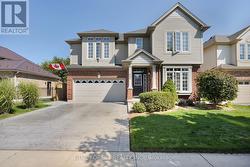 309 SOUTH LEAKSDALE CIRCLE  London, ON N6M 1K3