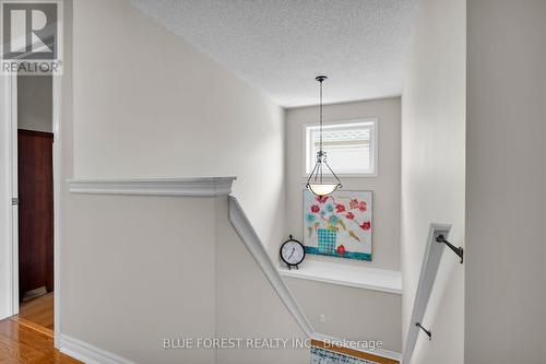 309 South Leaksdale Circle, London, ON - Indoor Photo Showing Other Room