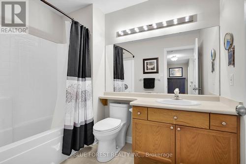 309 South Leaksdale Circle, London, ON - Indoor Photo Showing Bathroom