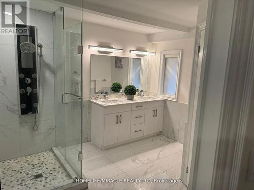 1491 Finch Avenue, Pickering, ON - Indoor Photo Showing Bathroom