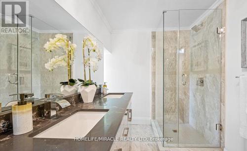 1491 Finch Avenue, Pickering, ON - Indoor Photo Showing Bathroom