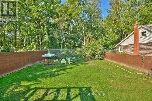 5737 Brookfield Avenue, Niagara Falls, ON - Outdoor