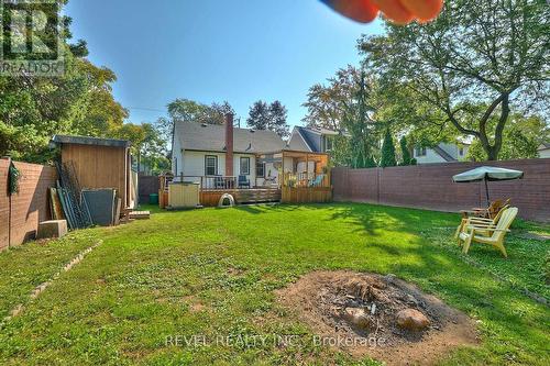 5737 Brookfield Avenue, Niagara Falls, ON - Outdoor With Deck Patio Veranda With Backyard