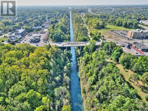 5737 Brookfield Avenue, Niagara Falls, ON - Outdoor With View