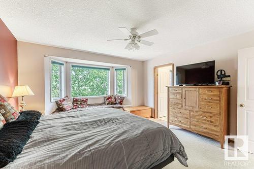 2944 41 Av Nw, Edmonton, AB - Indoor Photo Showing Bedroom