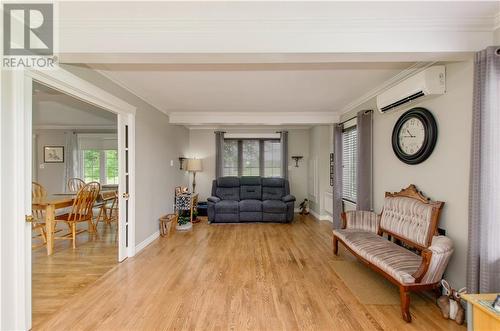 2400 Rout 950, Shemogue, NB - Indoor Photo Showing Living Room