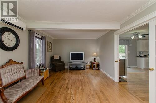 2400 Rout 950, Shemogue, NB - Indoor Photo Showing Living Room