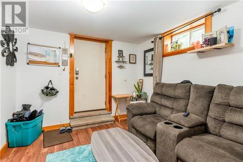 18 Tower Drive, Dieppe, NB - Indoor Photo Showing Living Room