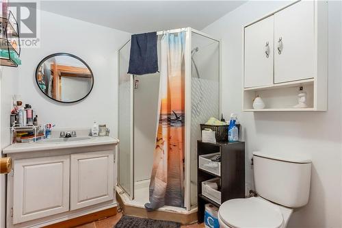 18 Tower Drive, Dieppe, NB - Indoor Photo Showing Bathroom