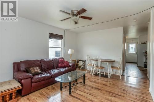 18 Tower Drive, Dieppe, NB - Indoor Photo Showing Living Room