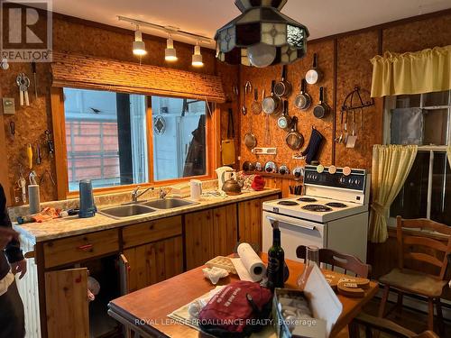 4 - 90 Mccracken Landing Road, Alnwick/Haldimand, ON - Indoor Photo Showing Kitchen With Double Sink