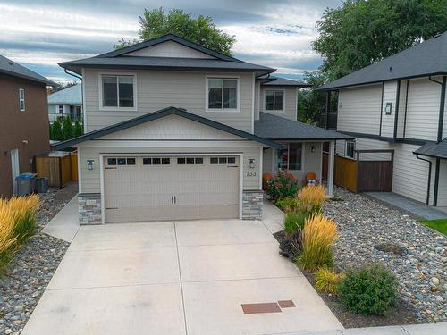 733 Hayward Place, Kamloops, BC - Outdoor