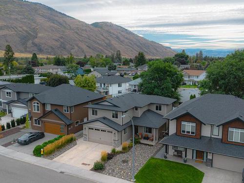 733 Hayward Place, Kamloops, BC - Outdoor