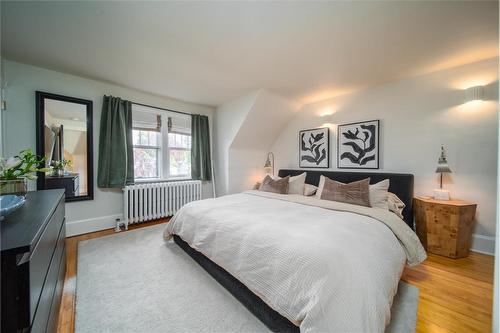 944 Byng Place, Winnipeg, MB - Indoor Photo Showing Bedroom