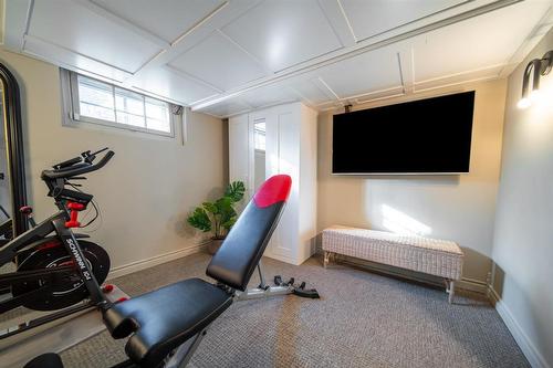 944 Byng Place, Winnipeg, MB - Indoor Photo Showing Gym Room