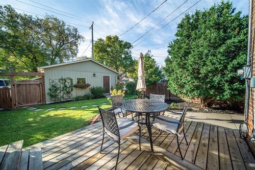 944 Byng Place, Winnipeg, MB - Outdoor With Deck Patio Veranda