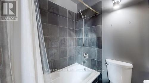 405 - 135 Dalhousie Street, Toronto, ON - Indoor Photo Showing Bathroom