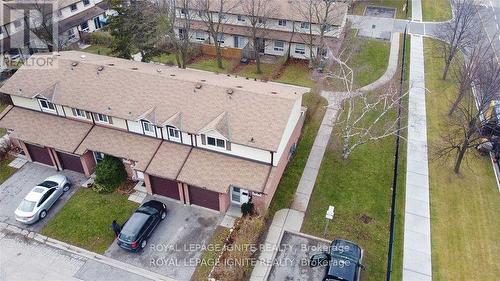 17 - 31 Parker Crescent, Ajax, ON - Outdoor