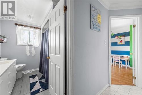 3 Garden Avenue, Perth, ON - Indoor Photo Showing Bathroom