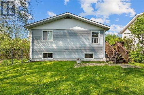 3 Garden Avenue, Perth, ON - Outdoor