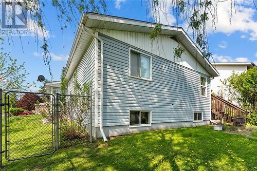 3 Garden Avenue, Perth, ON - Outdoor