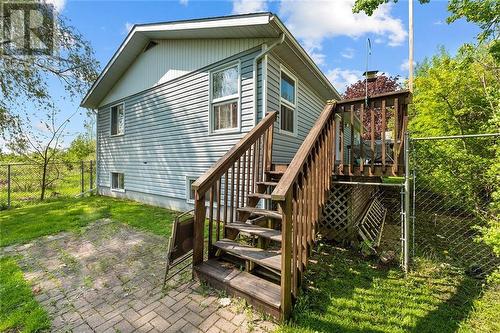 3 Garden Avenue, Perth, ON - Outdoor