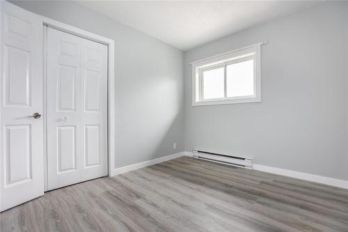 10 Piccadilly Street, Winnipeg, MB - Indoor Photo Showing Other Room