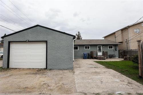 10 Piccadilly Street, Winnipeg, MB - Outdoor With Deck Patio Veranda With Exterior