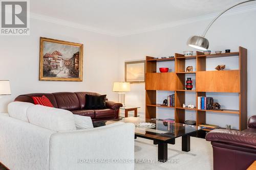 302 - 3181 Bayview Avenue, Toronto, ON - Indoor Photo Showing Living Room