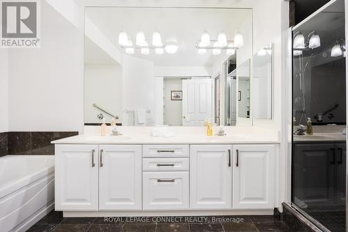 302 - 3181 Bayview Avenue, Toronto, ON - Indoor Photo Showing Bathroom