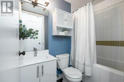 2125 - 165 Legion Road N, Toronto, ON - Indoor Photo Showing Bathroom