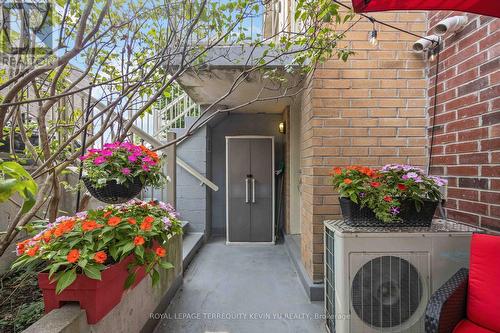 125 - 20 Elsie Lane, Toronto, ON -  Photo Showing Laundry Room