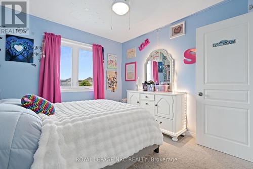 74 Creekside Drive, Welland, ON - Indoor Photo Showing Bedroom