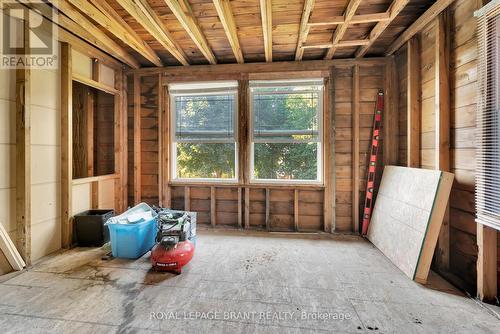 32 Terrace Hill Street, Brantford, ON - Indoor Photo Showing Other Room