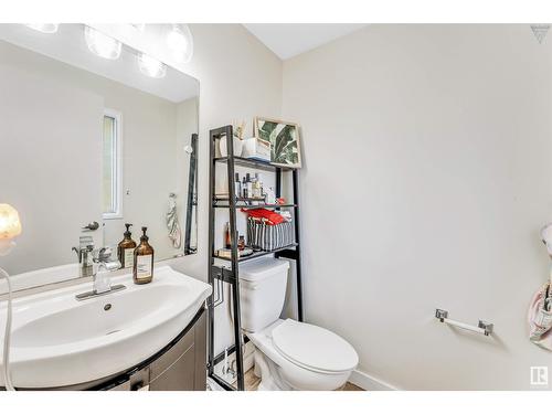 44 Mardale Cr, Sherwood Park, AB - Indoor Photo Showing Bathroom